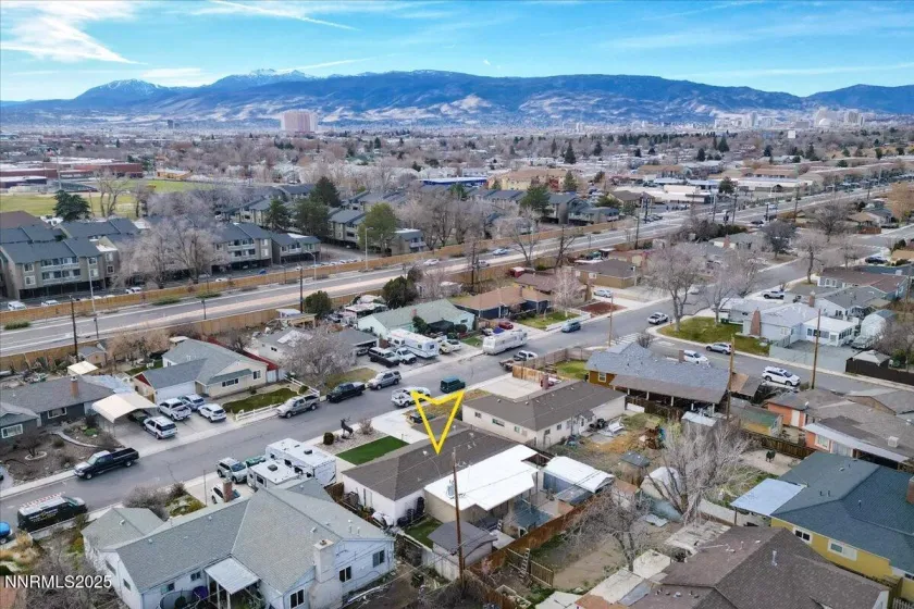 1250 Oxford, Sparks, Nevada 89431, 4 Bedrooms Bedrooms, ,2 BathroomsBathrooms,Residential,Residential,Oxford,250059222