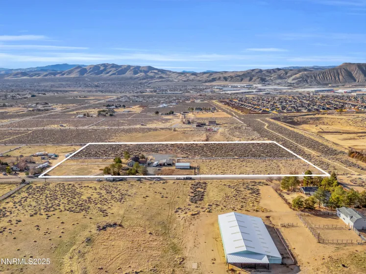 25 El Caballo, Sparks, Nevada 89441, 3 Bedrooms Bedrooms, ,2 BathroomsBathrooms,Residential,Residential,El Caballo,250059223