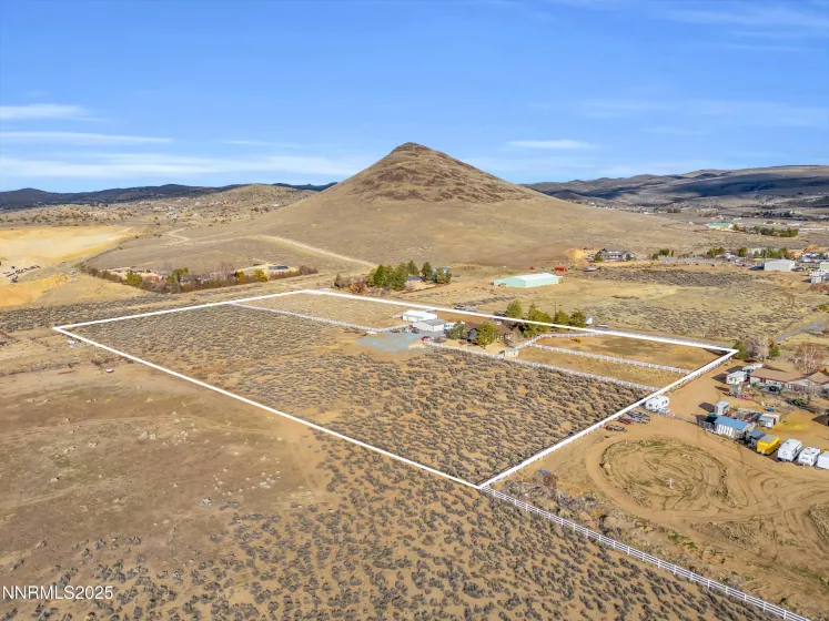 25 El Caballo, Sparks, Nevada 89441, 3 Bedrooms Bedrooms, ,2 BathroomsBathrooms,Residential,Residential,El Caballo,250059223