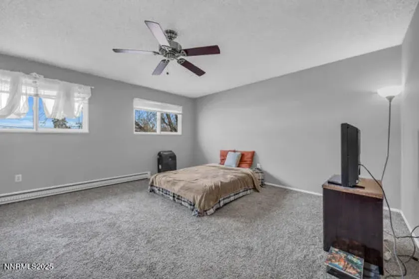 284 Smithridge, Reno, Nevada 89502, 2 Bedrooms Bedrooms, ,2 BathroomsBathrooms,Residential,Residential,Smithridge,250059225