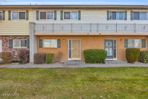 284 Smithridge, Reno, Nevada 89502, 2 Bedrooms Bedrooms, ,2 BathroomsBathrooms,Residential,Residential,Smithridge,250059225