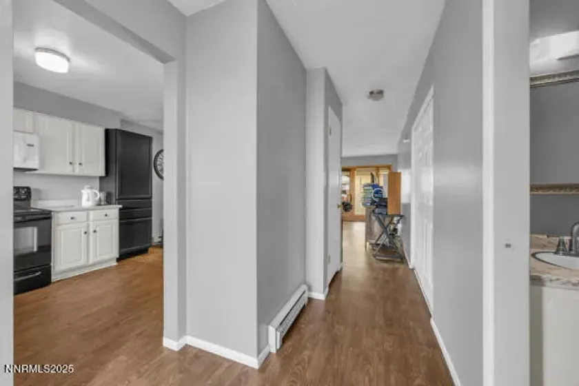 284 Smithridge, Reno, Nevada 89502, 2 Bedrooms Bedrooms, ,2 BathroomsBathrooms,Residential,Residential,Smithridge,250059225