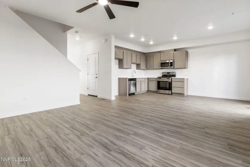 246 Green, Dayton, Nevada 89403, 3 Bedrooms Bedrooms, ,3 BathroomsBathrooms,Residential,Residential,Green,250059226