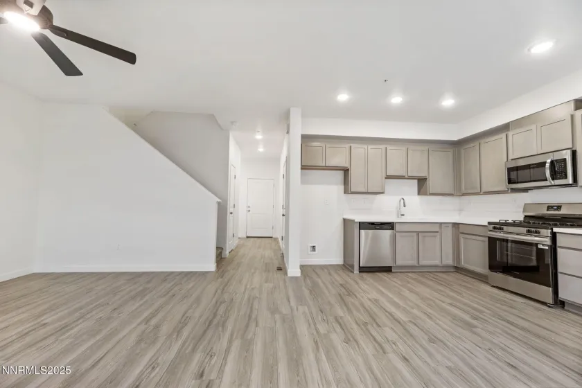 246 Green, Dayton, Nevada 89403, 3 Bedrooms Bedrooms, ,3 BathroomsBathrooms,Residential,Residential,Green,250059226