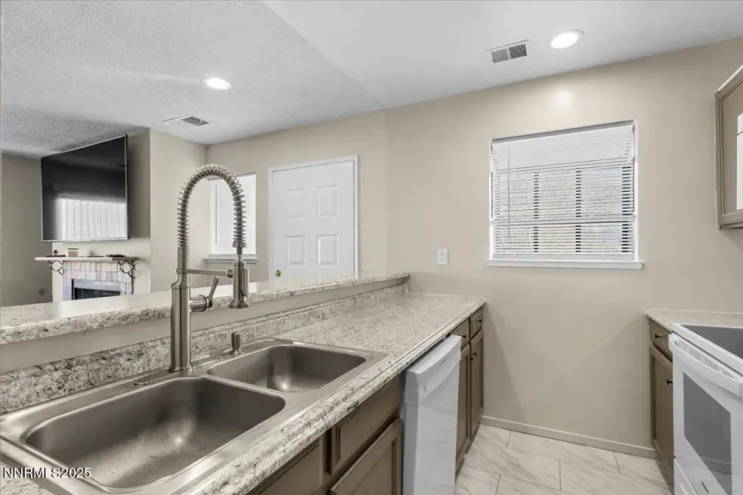 2177 Kietzke, Reno, Nevada 89502, 2 Bedrooms Bedrooms, ,2 BathroomsBathrooms,Residential,Residential,Kietzke,250059227