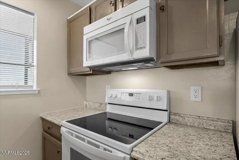 2177 Kietzke, Reno, Nevada 89502, 2 Bedrooms Bedrooms, ,2 BathroomsBathrooms,Residential,Residential,Kietzke,250059227