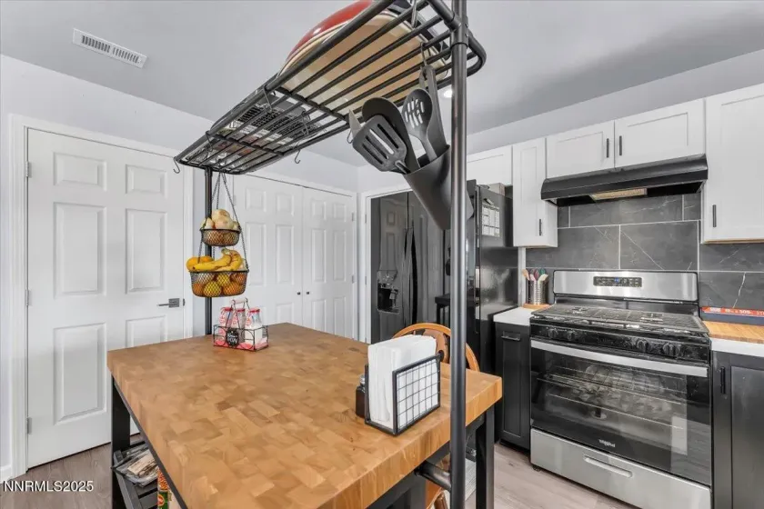 4895 Cheyenne, Stagecoach, Nevada 89429, 2 Bedrooms Bedrooms, ,1 BathroomBathrooms,Residential,Residential,Cheyenne,250059228