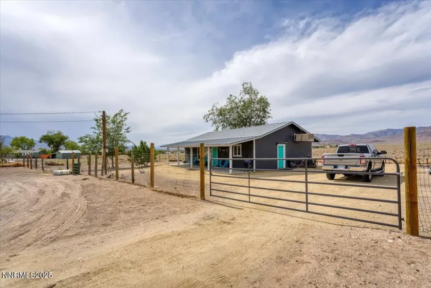 4895 Cheyenne, Stagecoach, Nevada 89429, 2 Bedrooms Bedrooms, ,1 BathroomBathrooms,Residential,Residential,Cheyenne,250059228