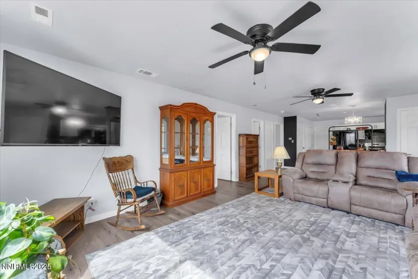 4895 Cheyenne, Stagecoach, Nevada 89429, 2 Bedrooms Bedrooms, ,1 BathroomBathrooms,Residential,Residential,Cheyenne,250059228