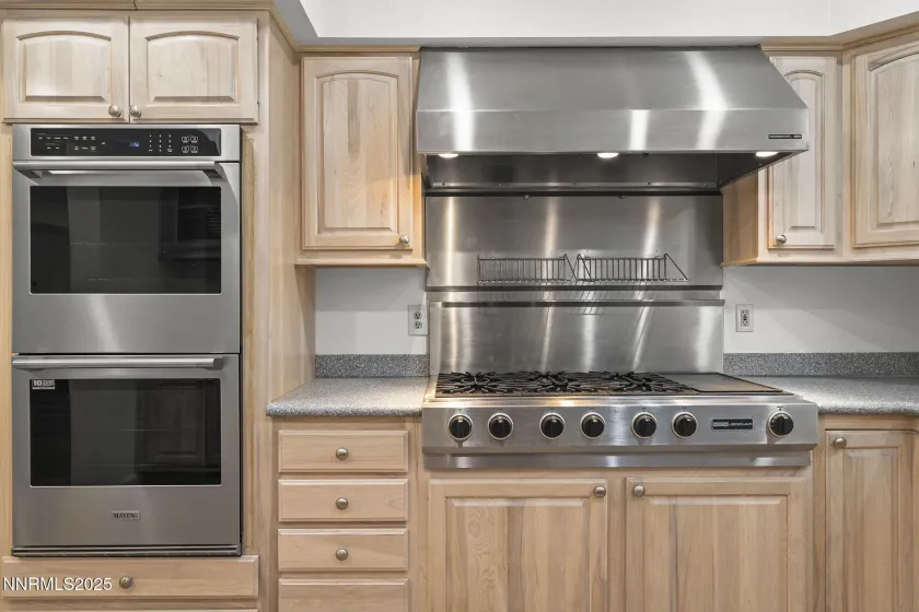 6875 Pah Rah, Sparks, Nevada 89436, 3 Bedrooms Bedrooms, ,3 BathroomsBathrooms,Residential,Residential,Pah Rah,250059233