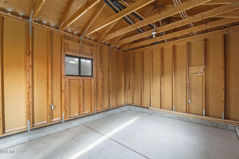 6875 Pah Rah, Sparks, Nevada 89436, 3 Bedrooms Bedrooms, ,3 BathroomsBathrooms,Residential,Residential,Pah Rah,250059233