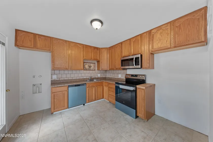 343 Richards, Sparks, Nevada 89431, 3 Bedrooms Bedrooms, ,1 BathroomBathrooms,Residential,Residential,Richards,250059234