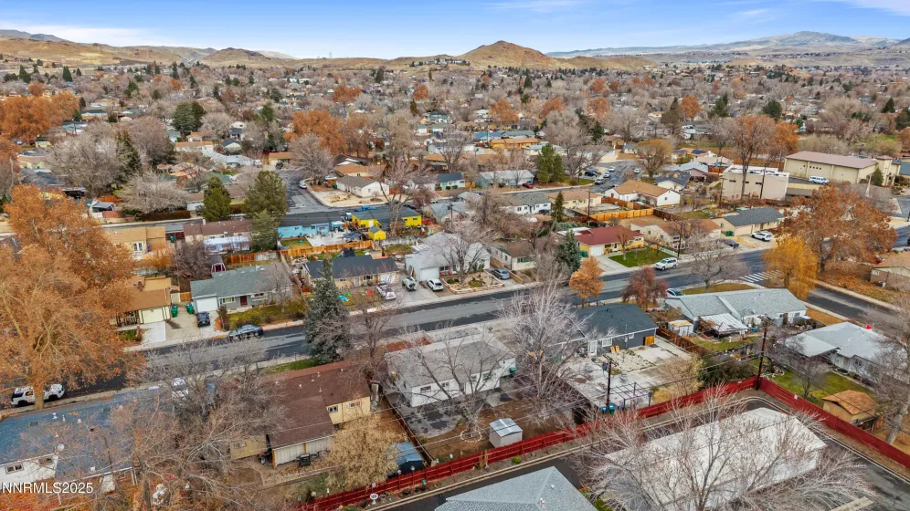 343 Richards, Sparks, Nevada 89431, 3 Bedrooms Bedrooms, ,1 BathroomBathrooms,Residential,Residential,Richards,250059234