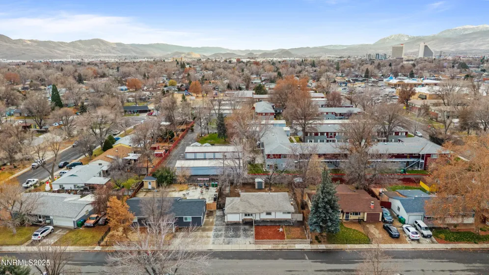 343 Richards, Sparks, Nevada 89431, 3 Bedrooms Bedrooms, ,1 BathroomBathrooms,Residential,Residential,Richards,250059234