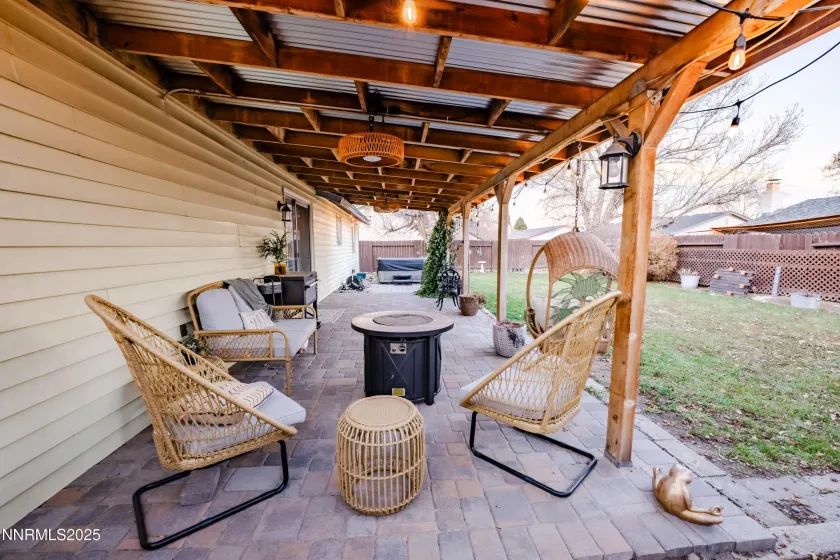 2860 Santa Ana, Reno, Nevada 89502, 3 Bedrooms Bedrooms, ,3 BathroomsBathrooms,Residential,Residential,Santa Ana,250059249