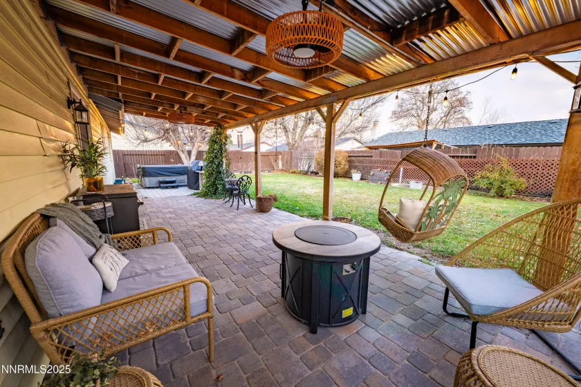 2860 Santa Ana, Reno, Nevada 89502, 3 Bedrooms Bedrooms, ,3 BathroomsBathrooms,Residential,Residential,Santa Ana,250059249