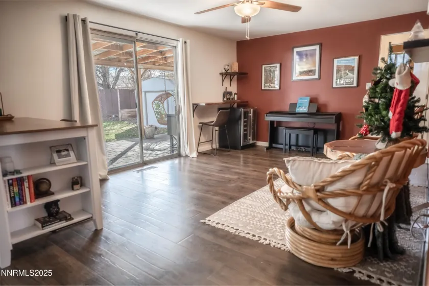 2860 Santa Ana, Reno, Nevada 89502, 3 Bedrooms Bedrooms, ,3 BathroomsBathrooms,Residential,Residential,Santa Ana,250059249