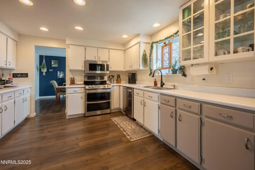 2860 Santa Ana, Reno, Nevada 89502, 3 Bedrooms Bedrooms, ,3 BathroomsBathrooms,Residential,Residential,Santa Ana,250059249