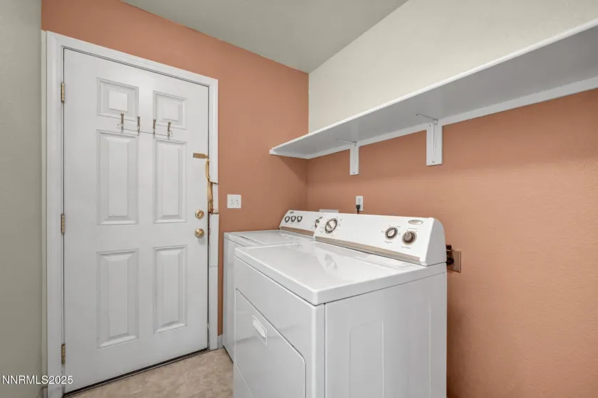 18120 Hazelnut, Reno, Nevada 89508, 3 Bedrooms Bedrooms, ,2 BathroomsBathrooms,Residential,Residential,Hazelnut,250059250