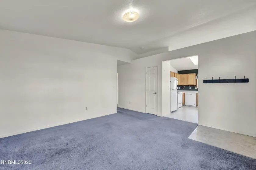 18120 Hazelnut, Reno, Nevada 89508, 3 Bedrooms Bedrooms, ,2 BathroomsBathrooms,Residential,Residential,Hazelnut,250059250