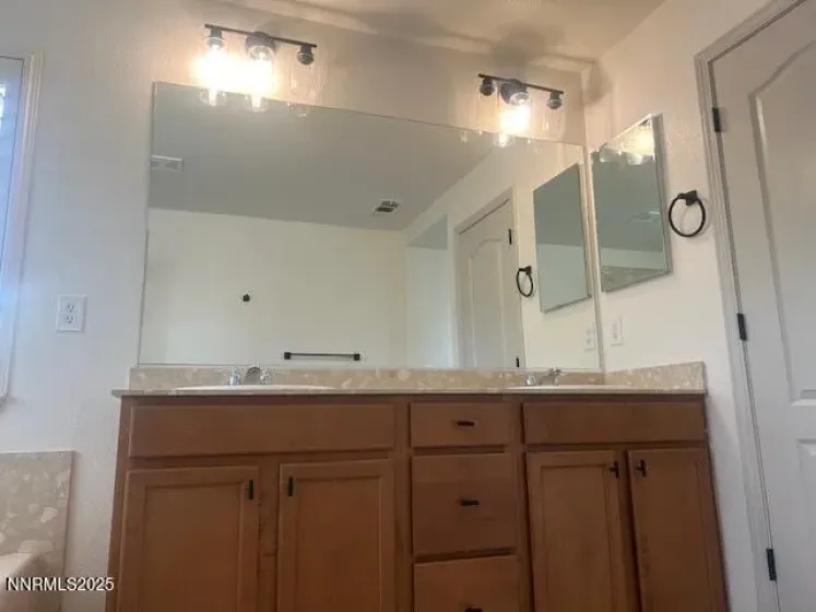 138 Bethpage, Dayton, Nevada 89403, 4 Bedrooms Bedrooms, ,3 BathroomsBathrooms,Residential,Residential,Bethpage,250059251