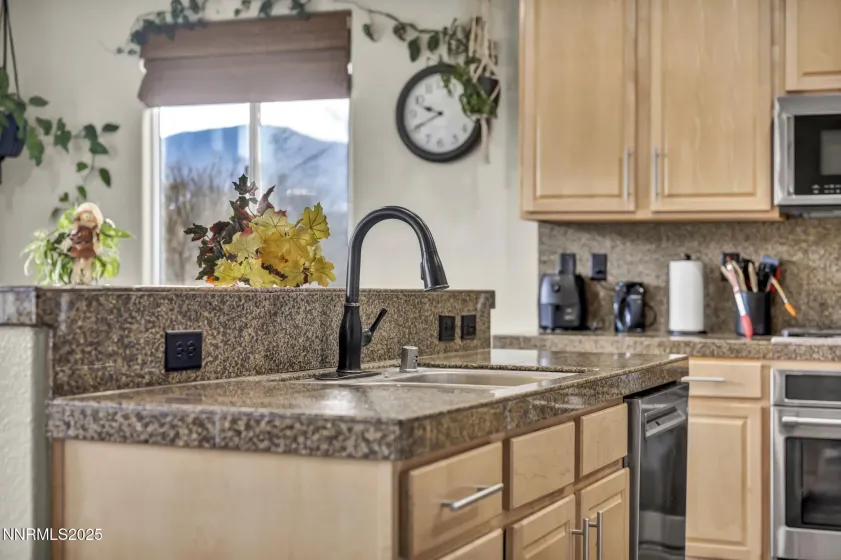 11200 Parma, Reno, Nevada 89521, 4 Bedrooms Bedrooms, ,3 BathroomsBathrooms,Residential,Residential,Parma,250059253