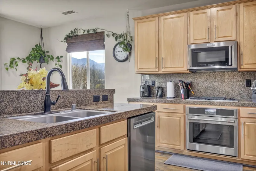 11200 Parma, Reno, Nevada 89521, 4 Bedrooms Bedrooms, ,3 BathroomsBathrooms,Residential,Residential,Parma,250059253