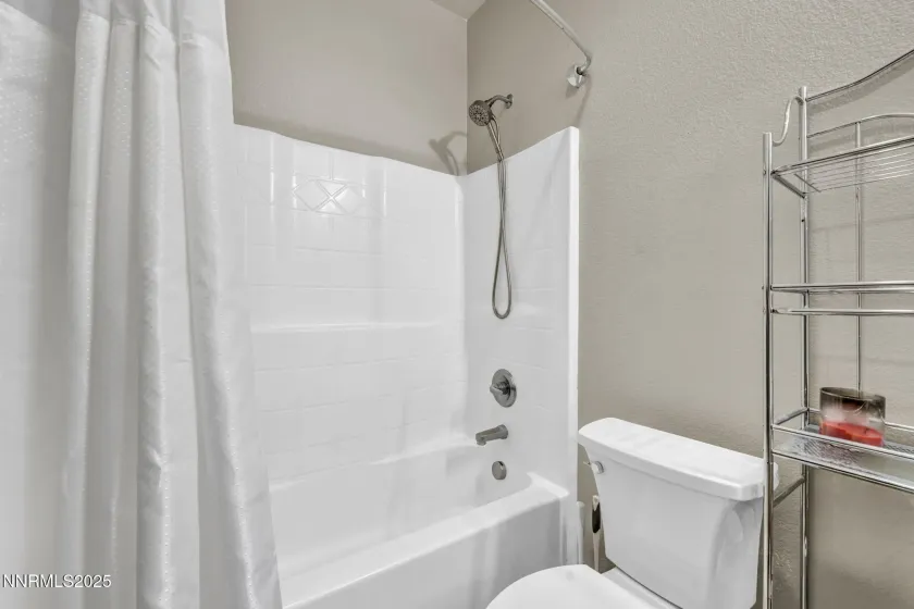 11200 Parma, Reno, Nevada 89521, 4 Bedrooms Bedrooms, ,3 BathroomsBathrooms,Residential,Residential,Parma,250059253