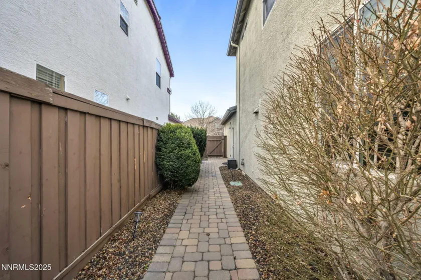 11200 Parma, Reno, Nevada 89521, 4 Bedrooms Bedrooms, ,3 BathroomsBathrooms,Residential,Residential,Parma,250059253