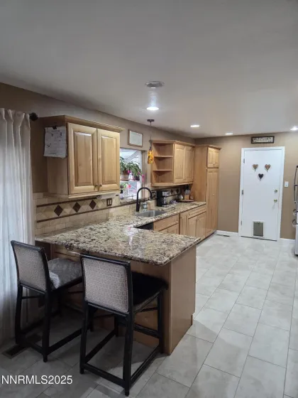 10200 Shiloh, Reno, Nevada 89508, 3 Bedrooms Bedrooms, ,2 BathroomsBathrooms,Residential,Residential,Shiloh,250059255