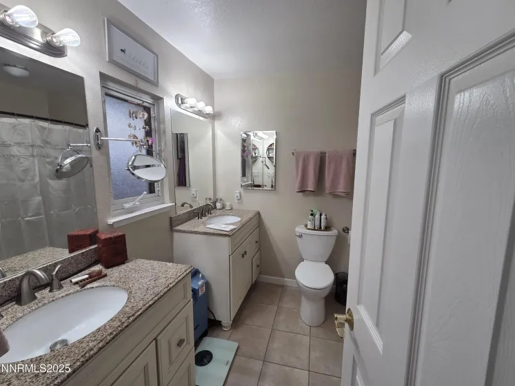 10200 Shiloh, Reno, Nevada 89508, 3 Bedrooms Bedrooms, ,2 BathroomsBathrooms,Residential,Residential,Shiloh,250059255