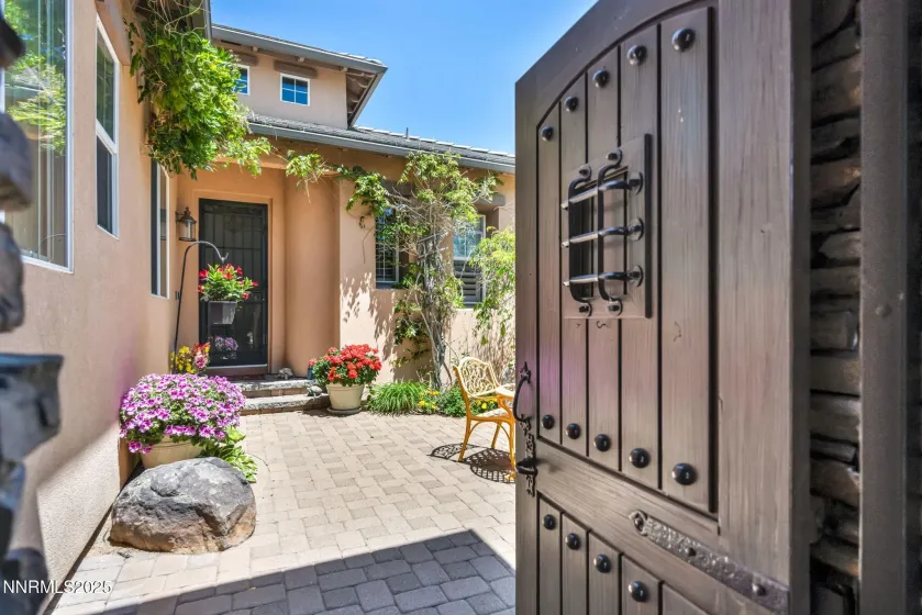 10100 Via Ponte, Reno, Nevada 89511, 4 Bedrooms Bedrooms, ,5 BathroomsBathrooms,Residential,Residential,Via Ponte,250059264