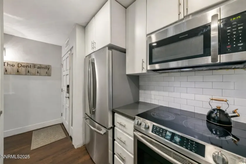 120 Country Club, Incline Village, Nevada 89451, 2 Bedrooms Bedrooms, ,2 BathroomsBathrooms,Residential,Residential,Country Club,250059267