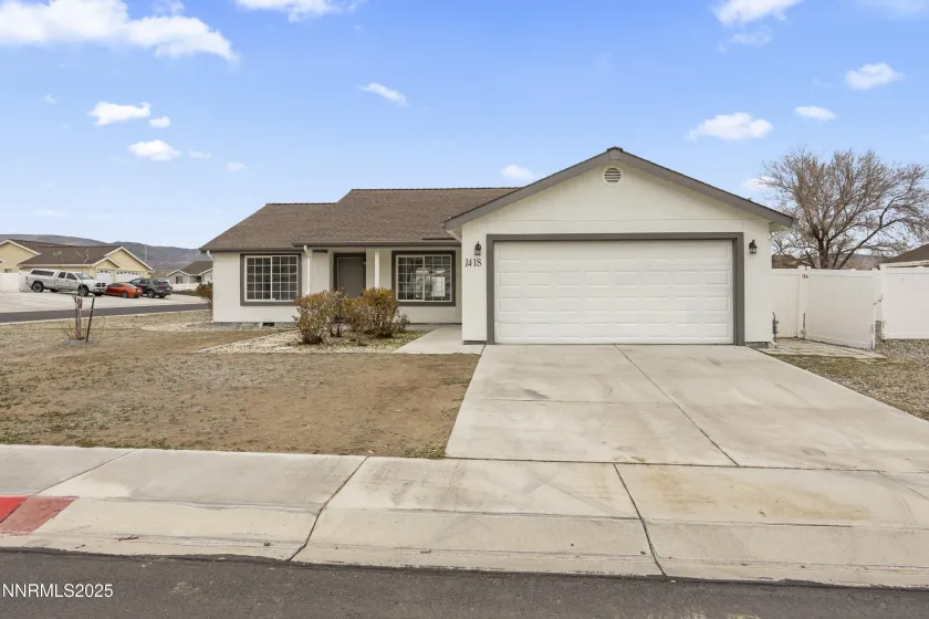 1418 Red Bluff, Fernley, Nevada 89408, 3 Bedrooms Bedrooms, ,2 BathroomsBathrooms,Residential,Residential,Red Bluff,250059269