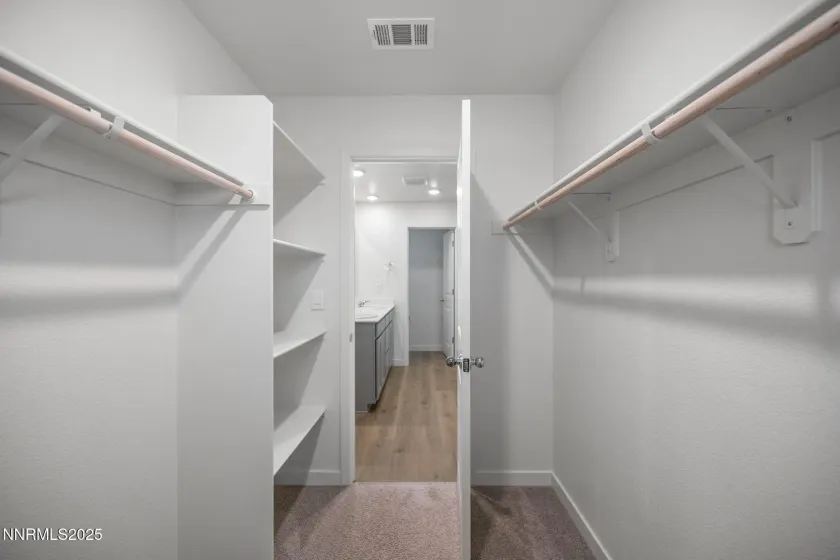 7701 Wandering, Reno, Nevada 89506, 3 Bedrooms Bedrooms, ,3 BathroomsBathrooms,Residential,Residential,Wandering,250059276