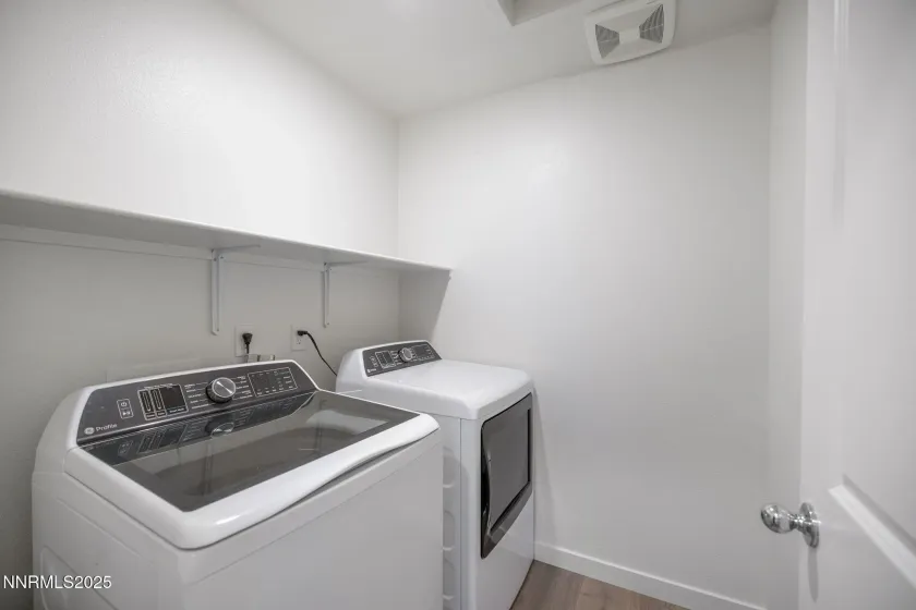 7701 Wandering, Reno, Nevada 89506, 3 Bedrooms Bedrooms, ,3 BathroomsBathrooms,Residential,Residential,Wandering,250059276