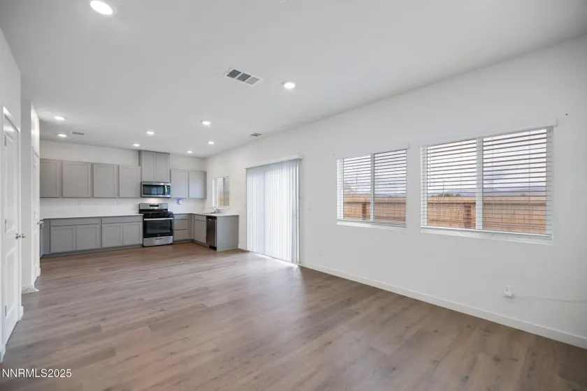 7701 Wandering, Reno, Nevada 89506, 3 Bedrooms Bedrooms, ,3 BathroomsBathrooms,Residential,Residential,Wandering,250059276