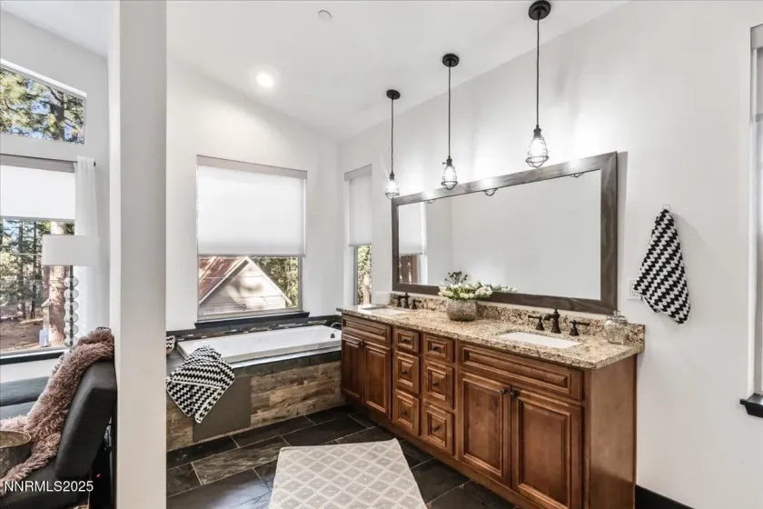 2212 Tahoe Vista, South Lake Tahoe, California 96150, 4 Bedrooms Bedrooms, ,3 BathroomsBathrooms,Residential,Residential,Tahoe Vista,250059278