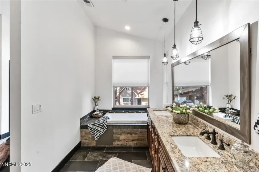 2212 Tahoe Vista, South Lake Tahoe, California 96150, 4 Bedrooms Bedrooms, ,3 BathroomsBathrooms,Residential,Residential,Tahoe Vista,250059278