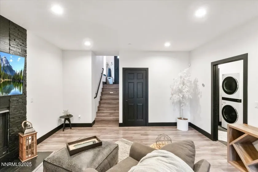 2212 Tahoe Vista, South Lake Tahoe, California 96150, 4 Bedrooms Bedrooms, ,3 BathroomsBathrooms,Residential,Residential,Tahoe Vista,250059278