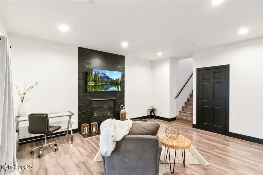 2212 Tahoe Vista, South Lake Tahoe, California 96150, 4 Bedrooms Bedrooms, ,3 BathroomsBathrooms,Residential,Residential,Tahoe Vista,250059278