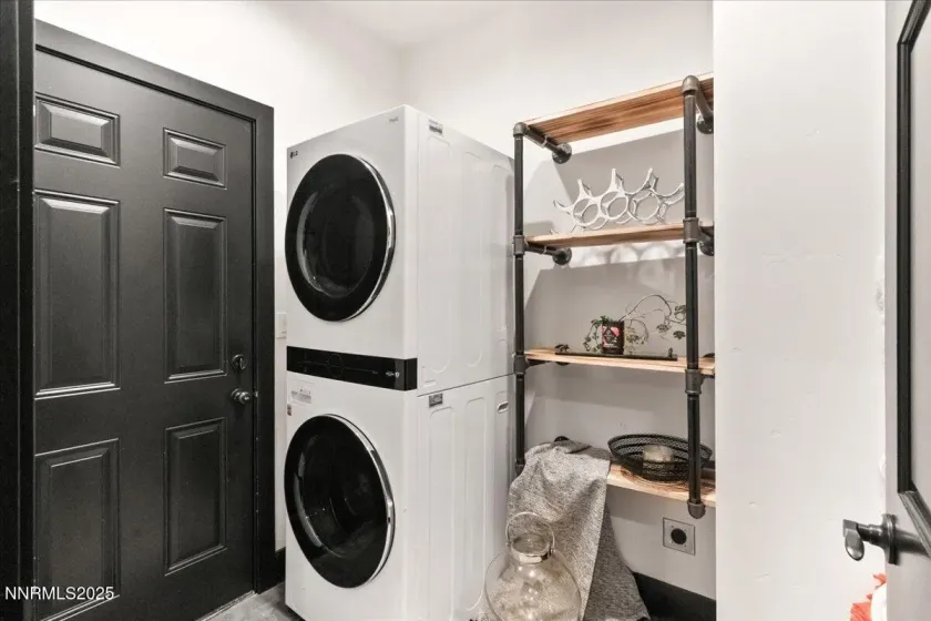 2212 Tahoe Vista, South Lake Tahoe, California 96150, 4 Bedrooms Bedrooms, ,3 BathroomsBathrooms,Residential,Residential,Tahoe Vista,250059278