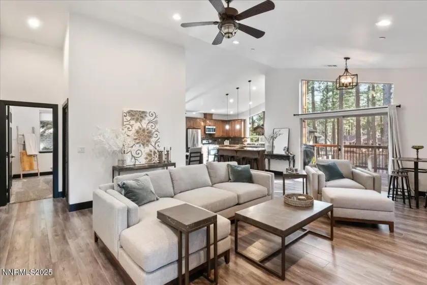 2212 Tahoe Vista, South Lake Tahoe, California 96150, 4 Bedrooms Bedrooms, ,3 BathroomsBathrooms,Residential,Residential,Tahoe Vista,250059278