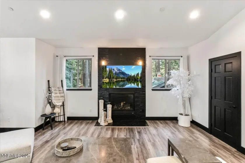 2212 Tahoe Vista, South Lake Tahoe, California 96150, 4 Bedrooms Bedrooms, ,3 BathroomsBathrooms,Residential,Residential,Tahoe Vista,250059278