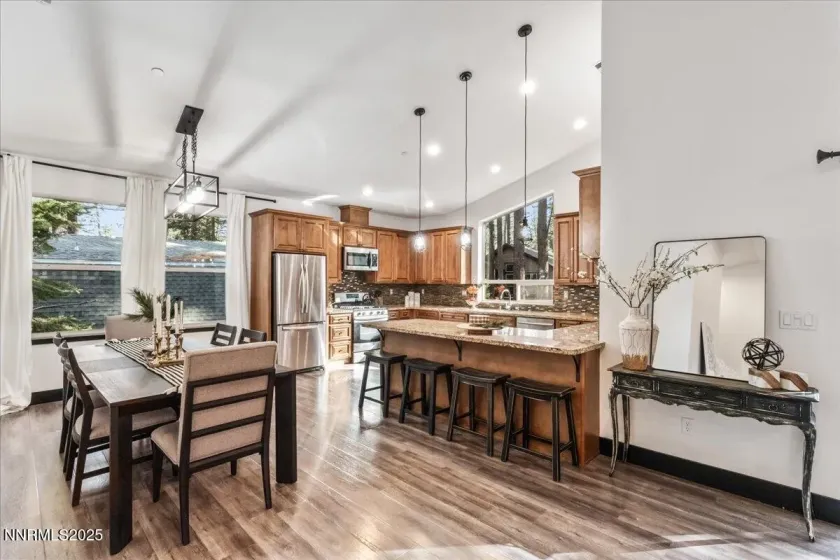 2212 Tahoe Vista, South Lake Tahoe, California 96150, 4 Bedrooms Bedrooms, ,3 BathroomsBathrooms,Residential,Residential,Tahoe Vista,250059278