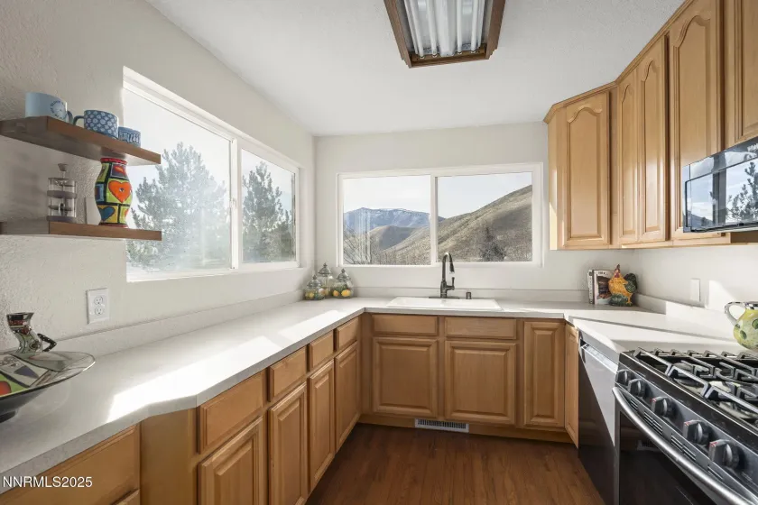 10455 San Fernando, Reno, Nevada 89508, 3 Bedrooms Bedrooms, ,2 BathroomsBathrooms,Residential,Residential,San Fernando,250059282