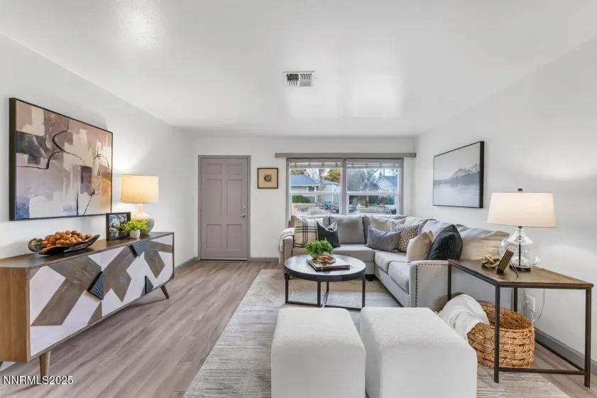 1155 Wesley, Reno, Nevada 89503, 4 Bedrooms Bedrooms, ,2 BathroomsBathrooms,Residential,Residential,Wesley,250057462