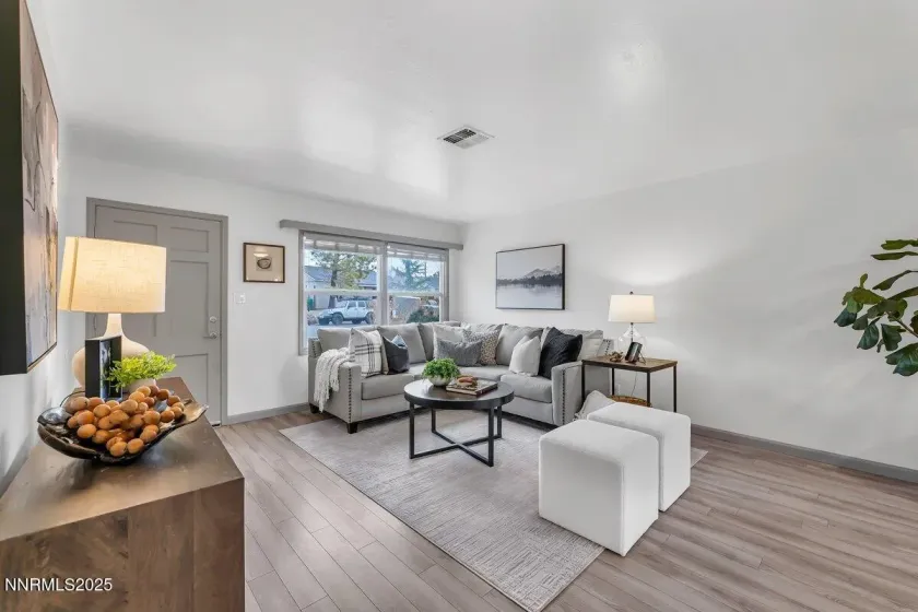 1155 Wesley, Reno, Nevada 89503, 4 Bedrooms Bedrooms, ,2 BathroomsBathrooms,Residential,Residential,Wesley,250057462