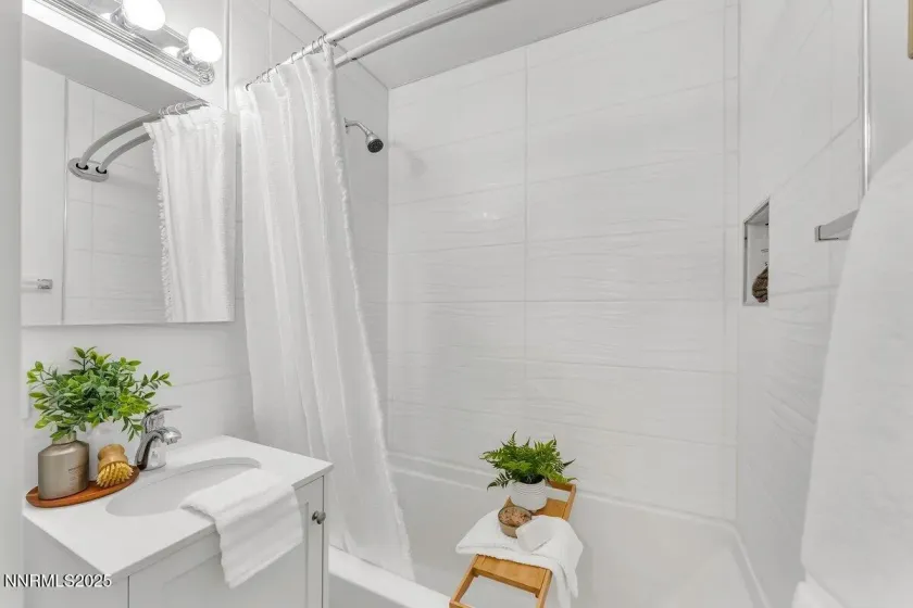 1155 Wesley, Reno, Nevada 89503, 4 Bedrooms Bedrooms, ,2 BathroomsBathrooms,Residential,Residential,Wesley,250057462