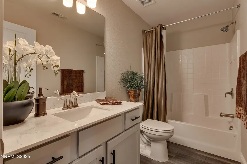 4120 Limerick, Carson City, Nevada 89701, 3 Bedrooms Bedrooms, ,3 BathroomsBathrooms,Residential,Residential,Limerick,250059284